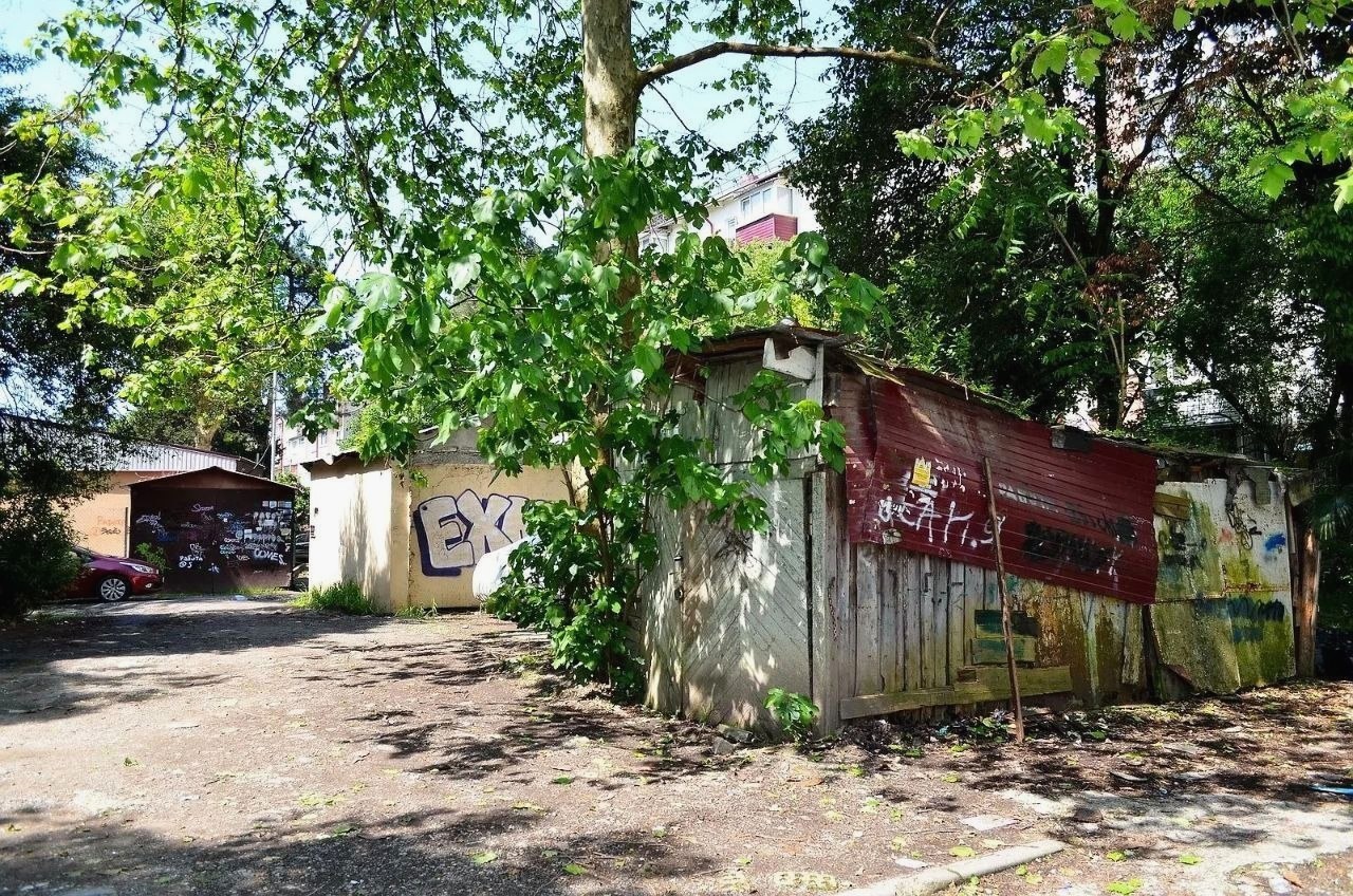 Депутат ЗСК Виктор Тепляков посетил микрорайон Гагаринский в Сочи
