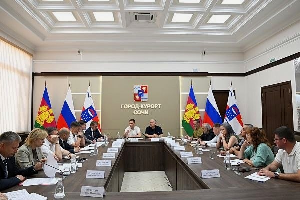 Обсуждение новых подходов к борьбе с американской белой бабочкой в Сочи